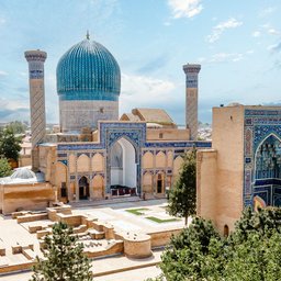 Auf den Spuren der Karawanen: vom alten Chiwa zum goldenen Tal
